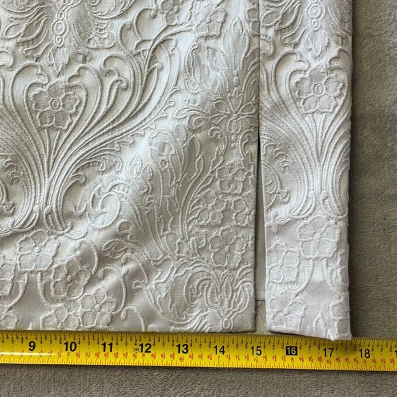 Melanie Lyne Textured Filigree/Brocade Pencil Light Silver/Grey Midi Skirt - Picture 11 of 11